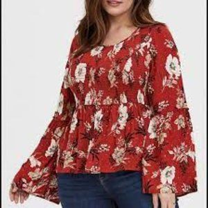 Torrid Baybydoll Top With Bell Sleeves Sz 3